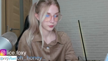 Oh_Honey_ 17-09-2021 Webcam 